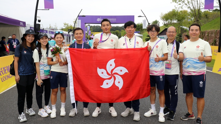 港隊亞運直擊 | 劉允祐為港隊延續(xù)每日奪牌佳績 壁球隊屢傳捷報女單坐銀衝金