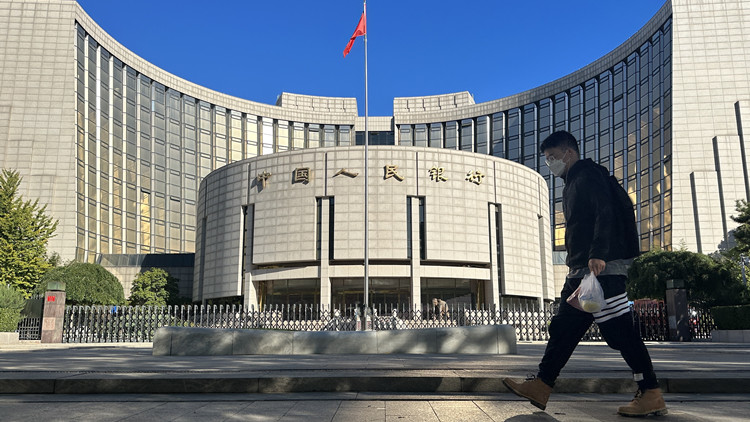 央行公開市場淨(jìng)回籠2590億元人民幣