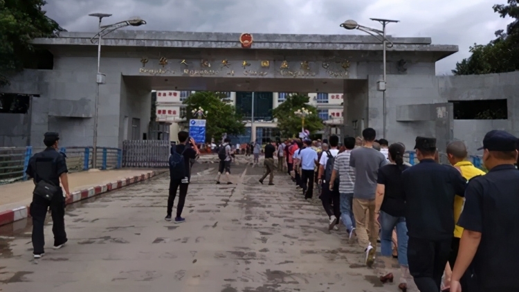 雲(yún)南保山警方：非法滯留緬北地區(qū)人員，年底前必須回國(guó)返鄉(xiāng)