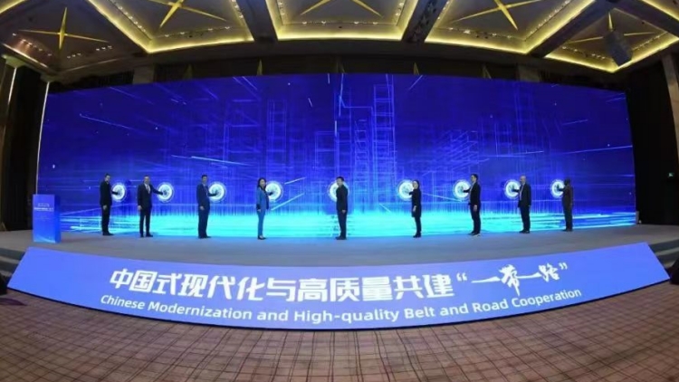2023「看中國(guó) 聽世界」論壇在深圳舉行