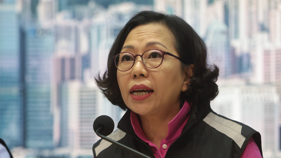 麥美娟：將辦講坐向關愛隊和區(qū)議會簡介垃圾收費