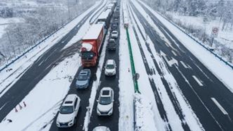 中央財(cái)政緊急下達(dá)1.41億元 支持低溫雨雪冰凍災(zāi)害地區(qū)公路應(yīng)急搶通