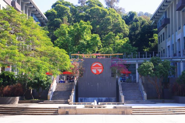 嶺大副校長莫家豪倫敦大學(xué)發(fā)表演講 闡述國際教育對畢業(yè)生就業(yè)能力影響