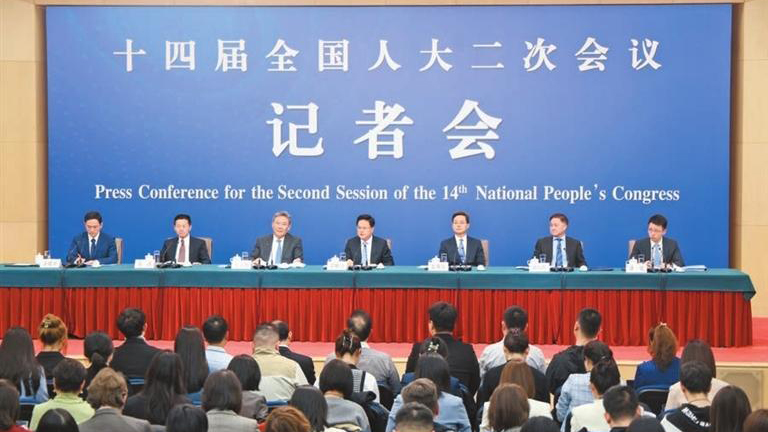 十四屆全國(guó)人大二次會(huì)議舉行記者會(huì)  五部委負(fù)責(zé)人現(xiàn)場(chǎng)回答中外記者提問