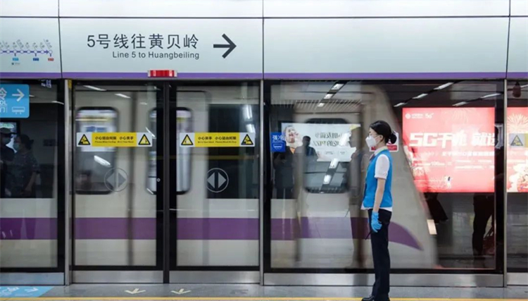 再破千萬，這是春天裏的深圳