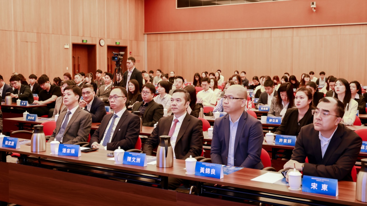 全國(guó)兩會(huì)精神深圳分享會(huì)共探中國(guó)式現(xiàn)代化進(jìn)程中的香港擔(dān)當(dāng)