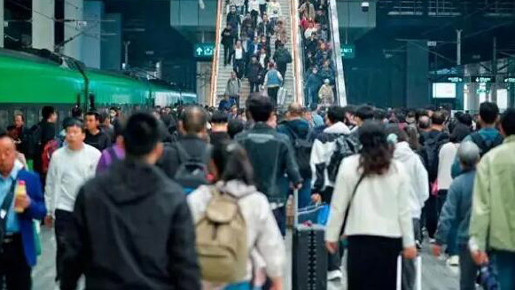 鐵路五一小長假運(yùn)輸啟動(dòng) 預(yù)計(jì)發(fā)送旅客1.44億人次