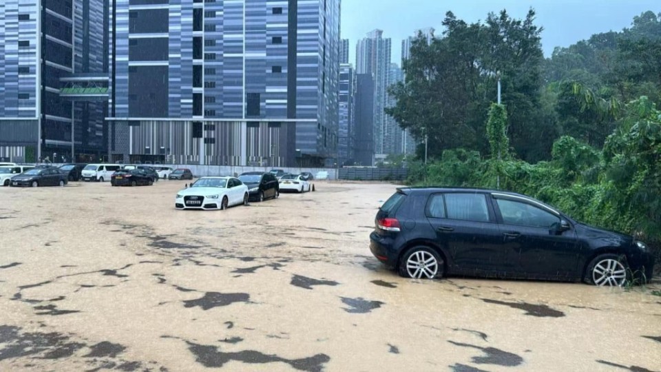 天文臺：香港短期內(nèi)有大驟雨雷暴猛烈陣風(fēng) 需否更高暴雨警告視乎雷雨帶發(fā)展
