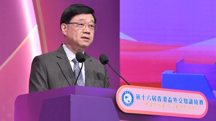 李家超：港人通曉兩文三語 冀學生發(fā)揮所長講好中國故事