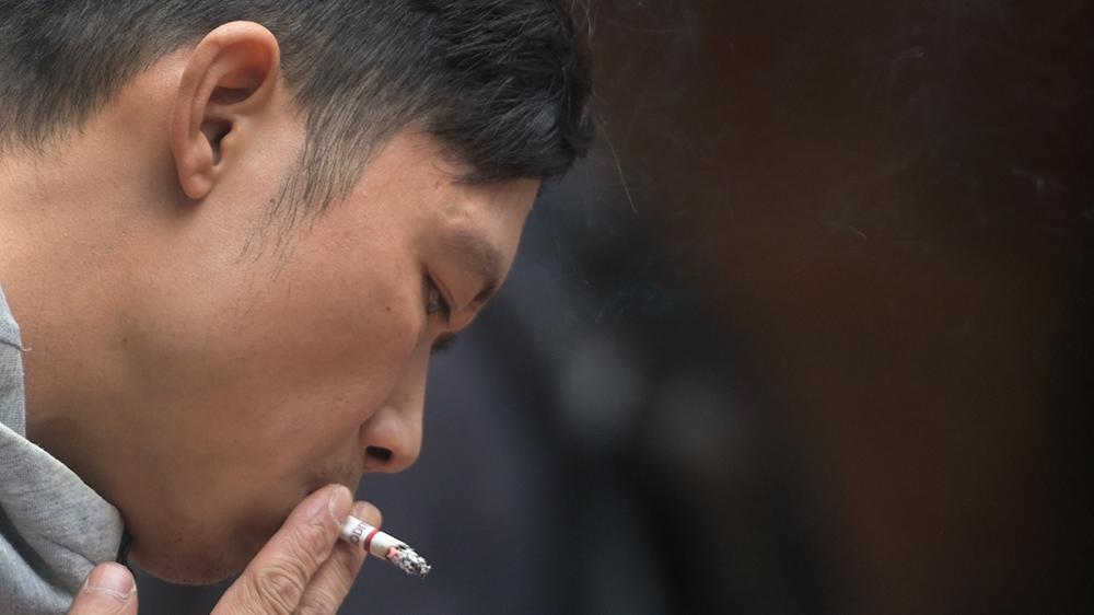 控?zé)熅妻k打擊違例吸煙 向80人發(fā)定額罰款通知書(shū)