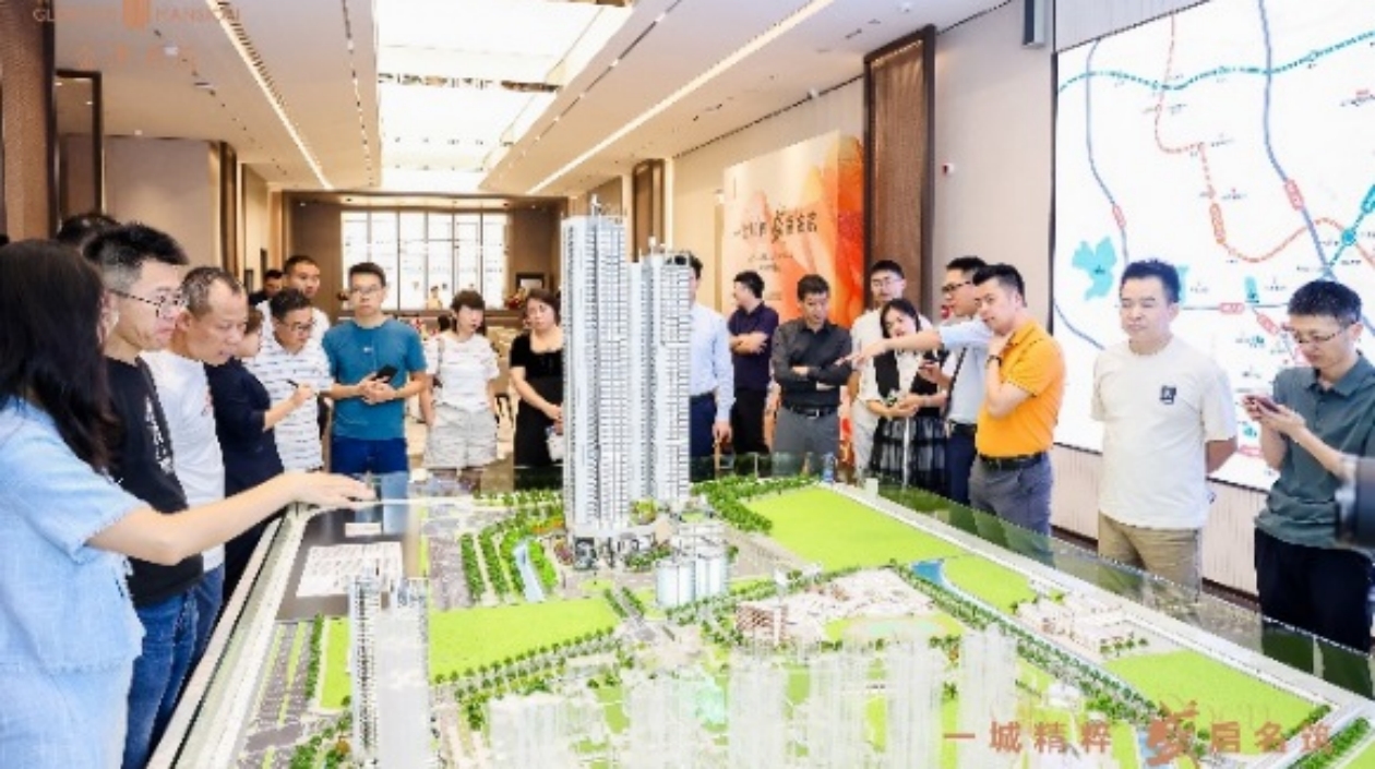 金洪名築實(shí)體樣板房正式開放