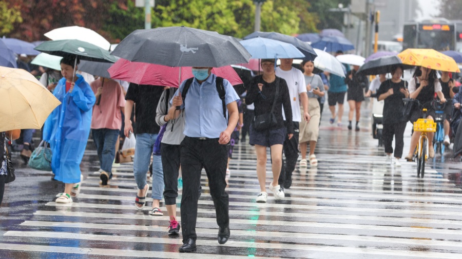 中央氣象臺(tái)：未來(lái)三天北方雷雨不間斷 華南沿海局地有大暴雨