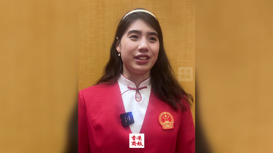 有片｜會(huì)不會(huì)像晶晶嫁到香港？張雨霏：師姐的緣分可遇不可求