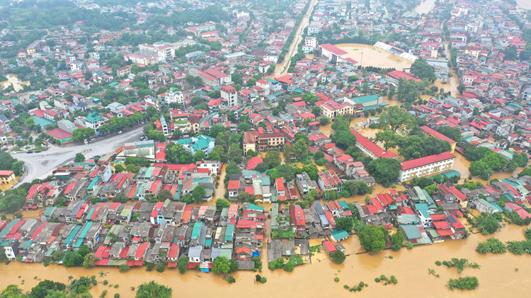 颱風「摩羯」在越南造成65人死亡、39人失蹤