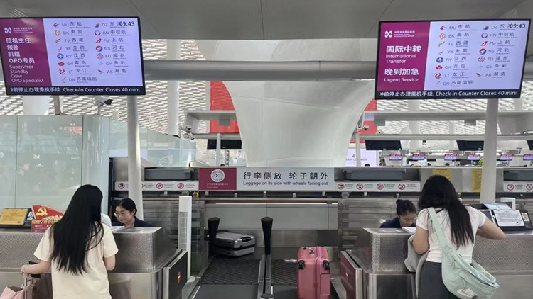 深圳機場口岸今年通關(guān)量突破400萬人次！