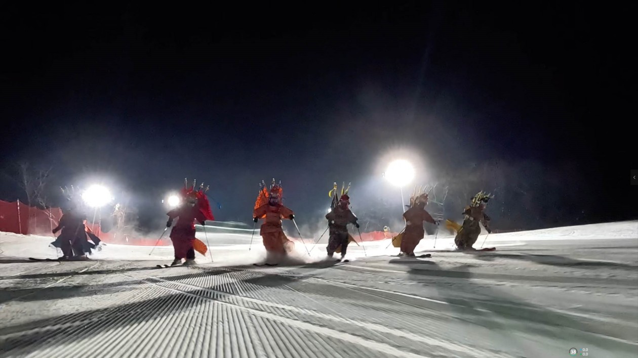 當(dāng)吉林滑雪勝地遇見(jiàn)京劇國(guó)粹  才是國(guó)潮的正確打開方式