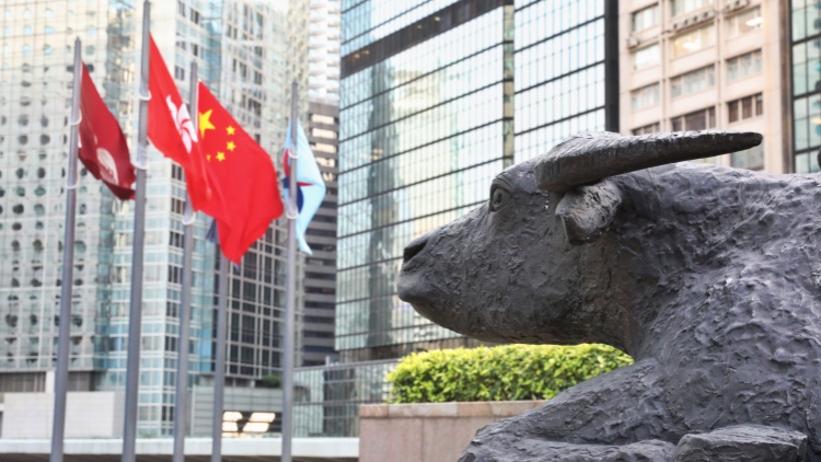 【午市焦點(diǎn)】港股半日升51點(diǎn) 吉利績後跌逾6%