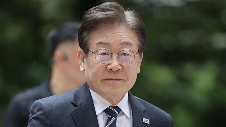 韓國(guó)最大在野黨黨首李在明被判有期徒刑1年