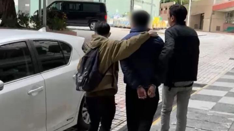 葵涌一商場(chǎng)食店夾萬(wàn)被盜失6萬(wàn)元 警拘一男涉爆竊
