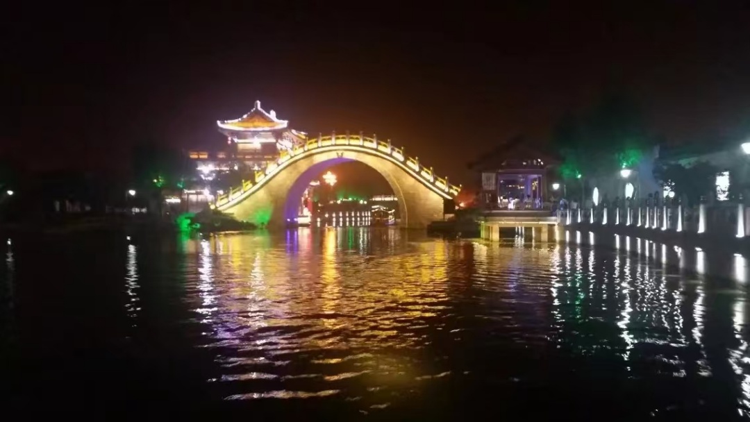【長在隨筆】古都汴梁的帝王氣、煙火氣和江湖氣