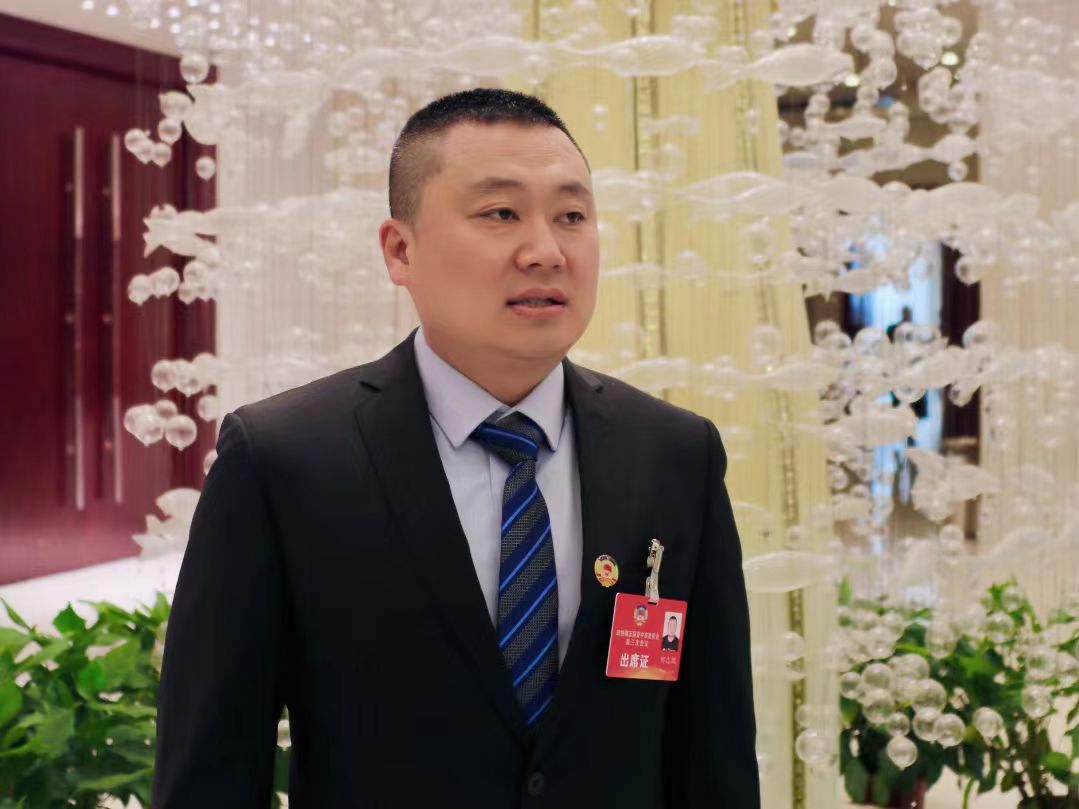 山西晉中市政協(xié)委員鄭志鵬：推動「低空經(jīng)濟(jì)+應(yīng)急救援」創(chuàng)新應(yīng)用