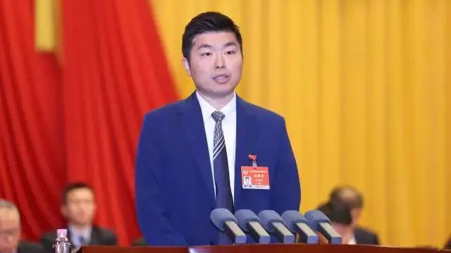 深圳市政協(xié)委員、工商聯(lián)執(zhí)委呂海陽連提：三個「耐心」