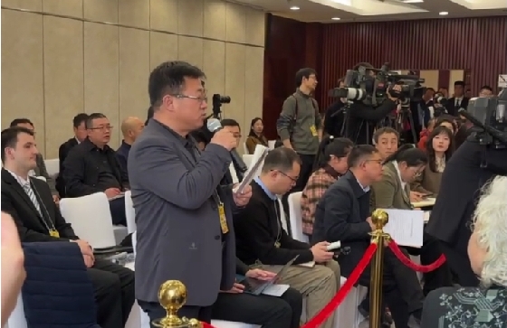 有片丨甘肅代表團開放團組 香港商報記者現(xiàn)場提問