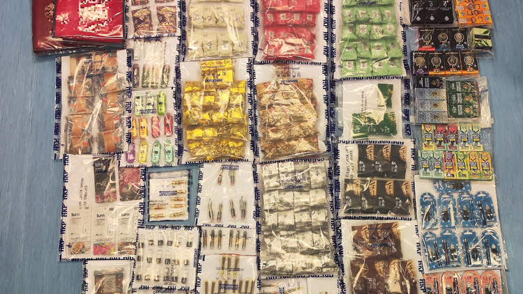 警方將軍澳反毒品行動(dòng)  拘一男檢35萬(wàn)元毒品