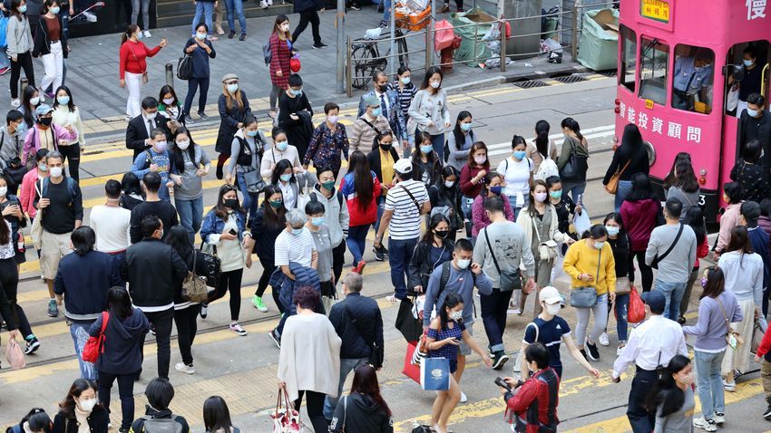 調(diào)查指3成香港僱主計劃來季增加人手