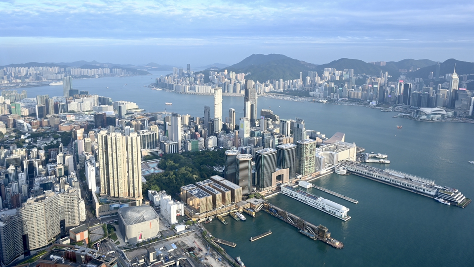 【名家指點】評級穩(wěn)定增抵抗風(fēng)險能力 大國博弈令資金人才湧來