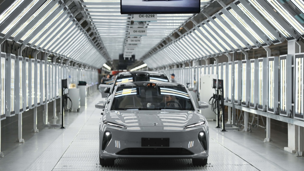蔚來(lái)汽車(chē)十年虧近1300億元